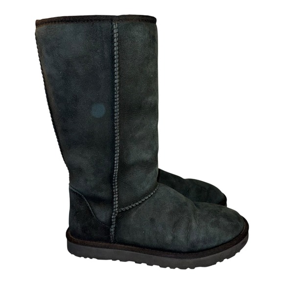 UGG Australia Shoes - UGG Women's Classic II Tall Suede Boots black, Size 7